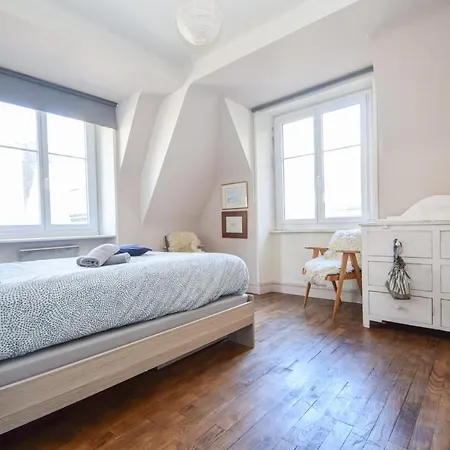 Grand Appart Intra Muros Apartment *
